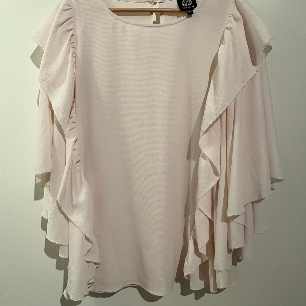 Bobeau Cream Ruffle Sleeve Blouse